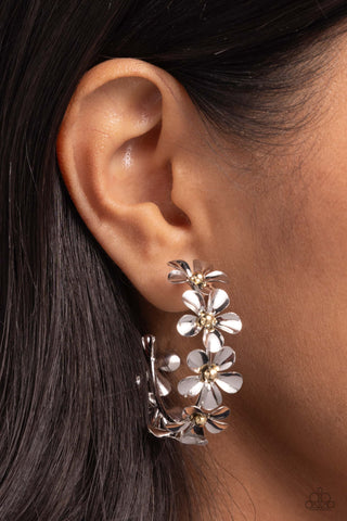 Floral Flamenco - Silver - Paparazzi Accessories