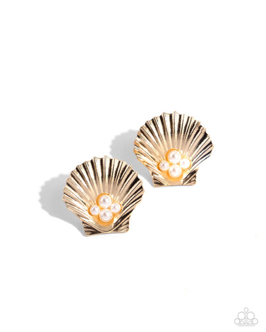 Oyster Opulence - Gold - Paparazzi Accessories
