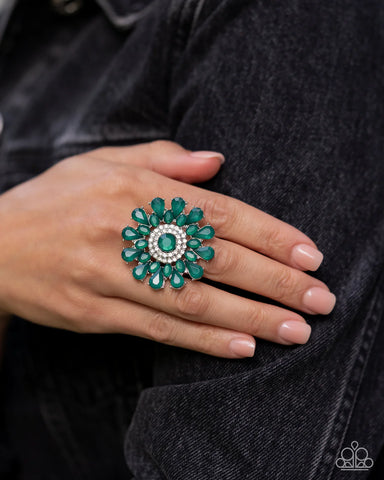 Steady Shimmer - Green - Paparazzi Accessories