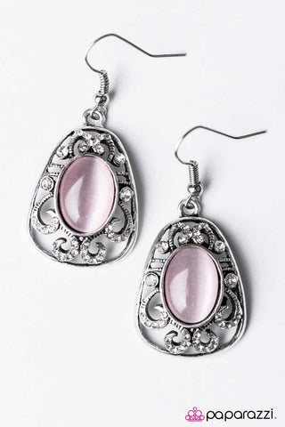 Royalty Awaits - Pink - Paparazzi Accessories