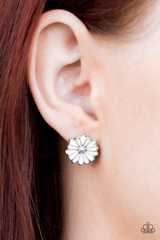 Magnificent Magnolia - White Post - Paparazzi Accessories