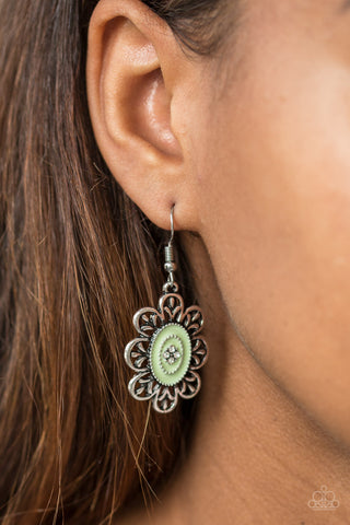 Posy Party - Green - Paparazzi Accessories