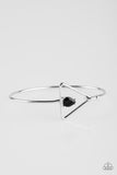 Gorgeously Giza - Black - Paparazzi Accessories