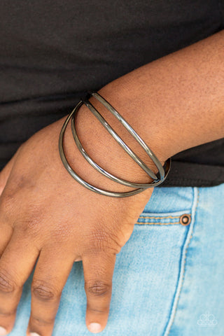 Take A CATWALK - Black - Paparazzi Accessories