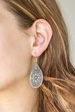 Dinner Party Posh - White - Paparazzi Accessories