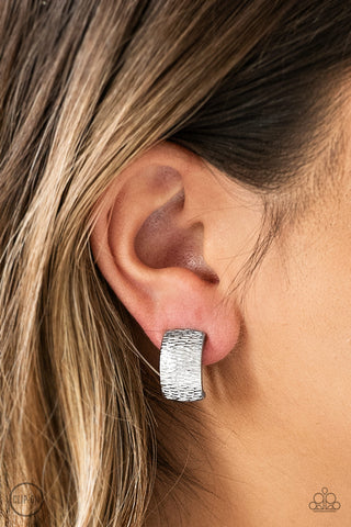 Cirque Du Couture - Silver - Paparazzi Accessories