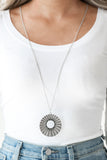 Chicly Centered - Multi - Paparazzi Accessories