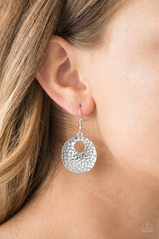 A Taste For Texture - Silver - Paparazzi Accessories