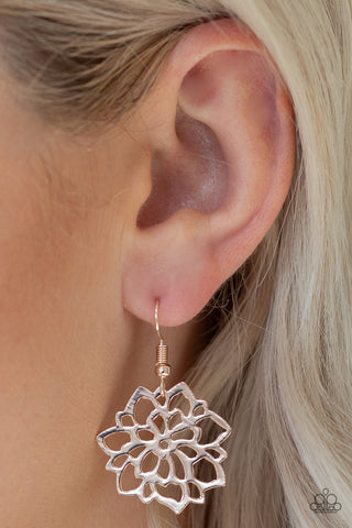 Darling Dahlia - Rose Gold - Paparazzi Accessories