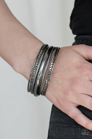 CLIQUE Here - Black - Paparazzi Accessories