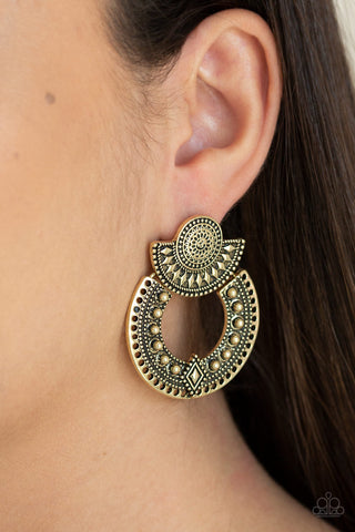 Texture Takeover - Brass - Paparazzi Accessories