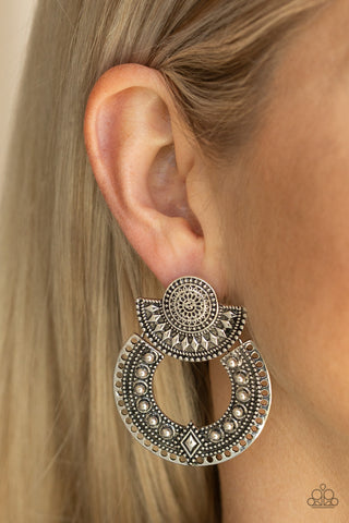Texture Takeover - Silver - Paparazzi Accessories