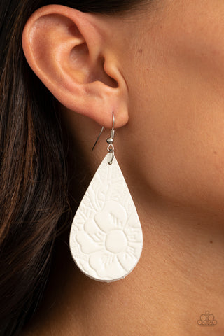 Beach Garden - White - Paparazzi Accessories