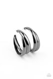Colossal Curves - Black - Paparazzi Accessories