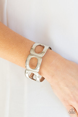 In OVAL Your Head - Silver - Paparazzi Accessories