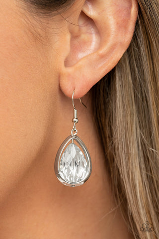 Drop-Dead Duchess - Silver - Paparazzi Accessories