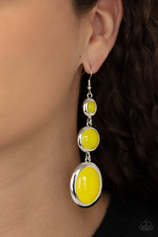 Retro Reality - Yellow - Paparazzi Accessories
