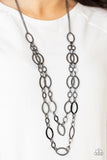 The OVAL-achiever - Black - Paparazzi Accessories