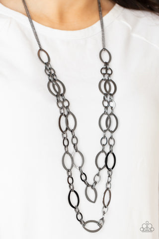 The OVAL-achiever - Black - Paparazzi Accessories