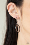 The OVAL-achiever - Black - Paparazzi Accessories