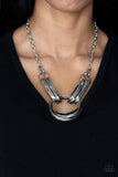 Lip Sync Links - Silver - Paparazzi Accessories