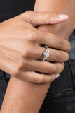 Pearly Pizzazz - Pink - Paparazzi Accessories