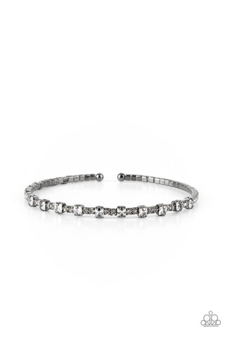 Timelessly Tiny - Black - Paparazzi Accessories