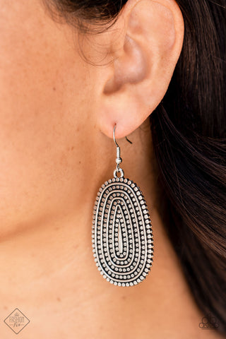 Desert Climate - Silver - Paparazzi Accessories