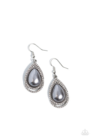 Effortless Elegance - Silver - Paparazzi Accessories