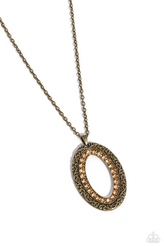 Villa Vixen - Brass - Paparazzi Accessories