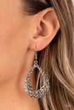 Granada Garland - Silver - Paparazzi Accessories
