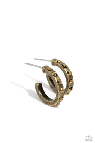 Gallant Glitz - Brass - Paparazzi Accessories