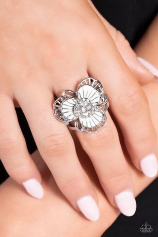 Tropical Trillium - White - Paparazzi Accessories
