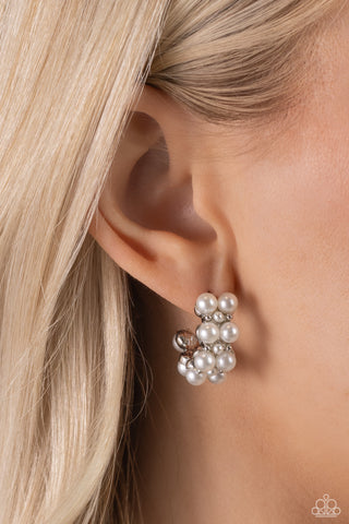 White Collar Wardrobe - White - Paparazzi Accessories