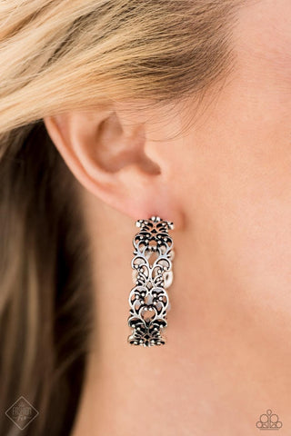 Laurel Wreaths - Silver - Paparazzi Accessories