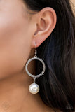 Grand Central Chic - White - Paparazzi Accessories