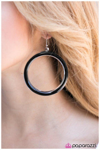 Tiny Hula Dancer - Black - Paparazzi Accessories