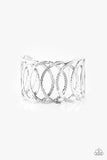 Circa de Contender - Silver - Paparazzi Accessories