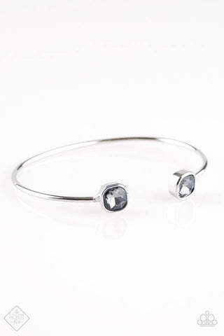 Totally Traditional - Silver - Paparazzi Accessories